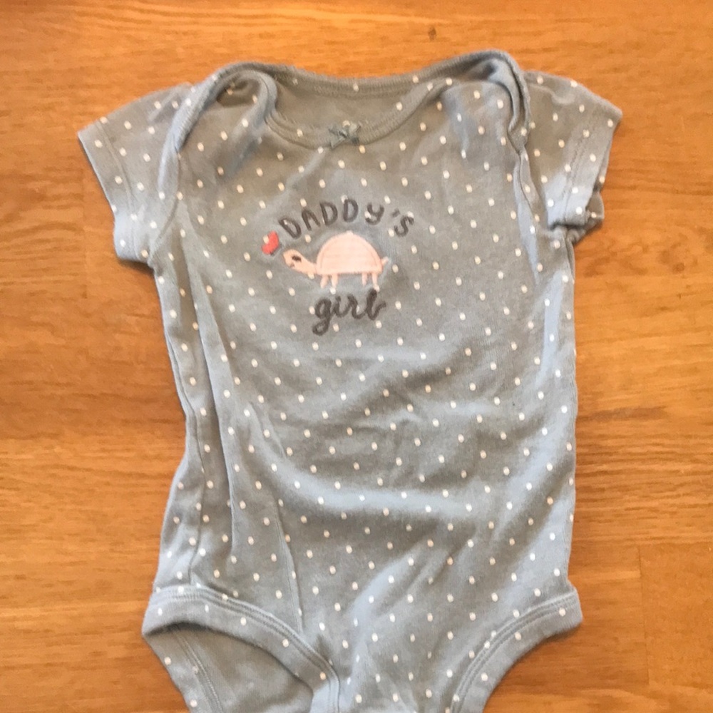Daddy’s Girl baby onesie. Size 3 mo